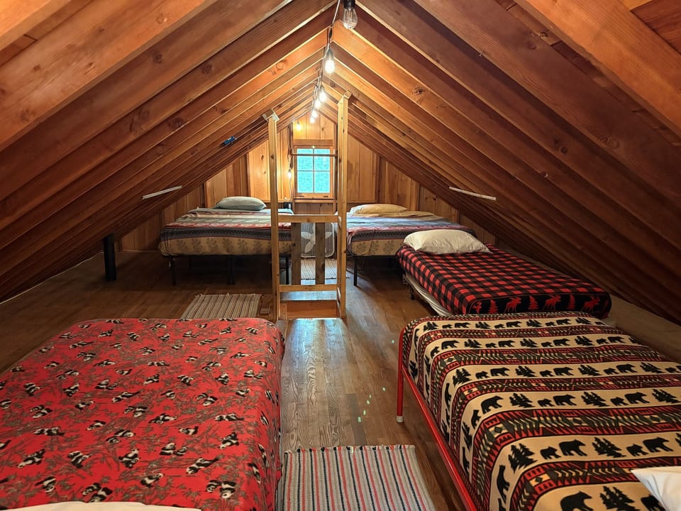 Loft has 3 twins & 2 full size beds