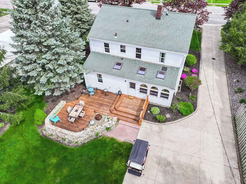 Sprawling backyard oasis

