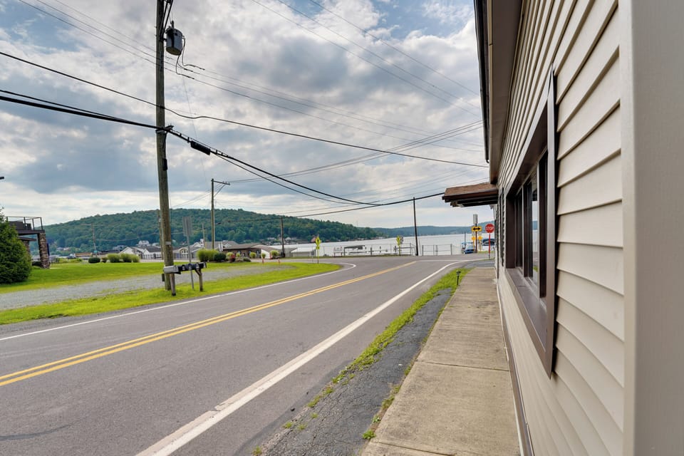 Harveys Lake