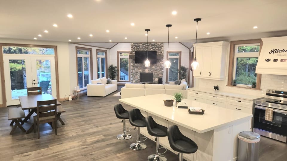 Spacious cottage for creating some memories with friends and family.