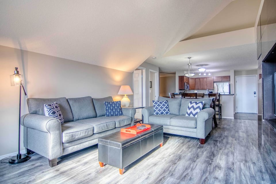 Vaulted ceilings in this entertaining space.