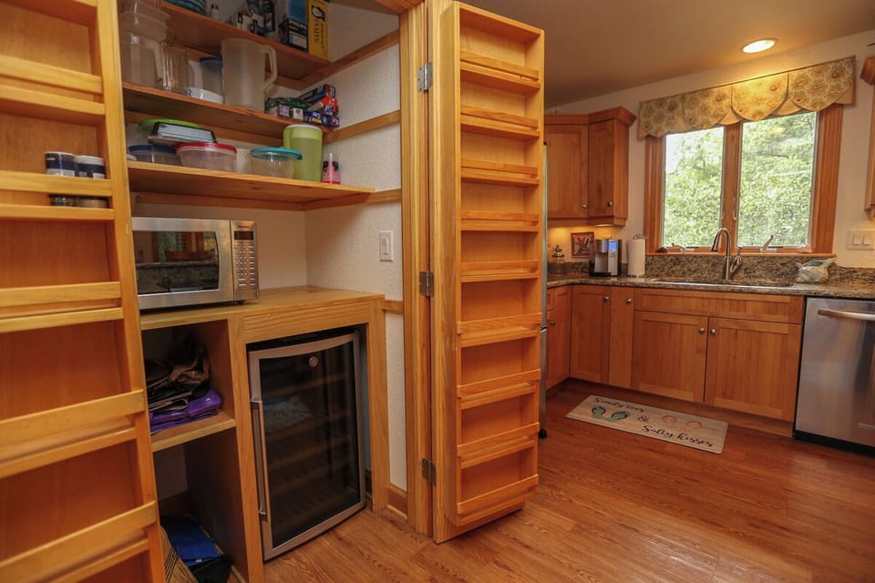 Kitchen 2022