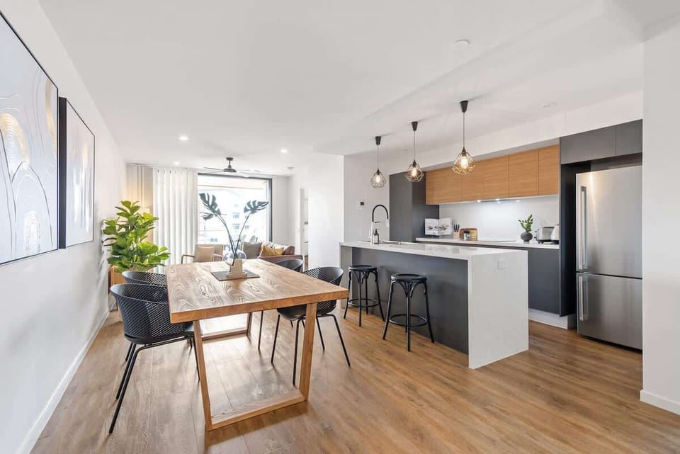 Spacious open-plan...
