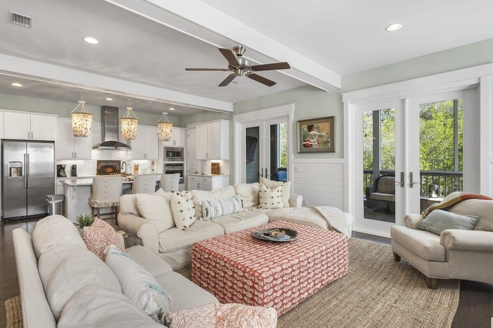 Plenty of Seating for the Entire Family! 