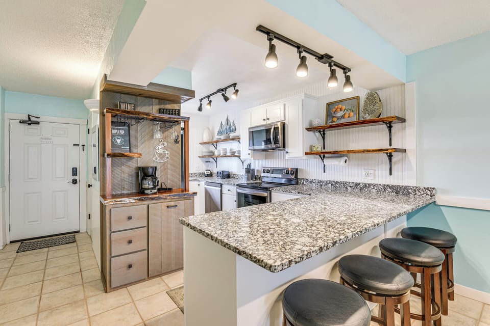 Kitchen | Cooking Basics | Coffee Bar | Dishwasher