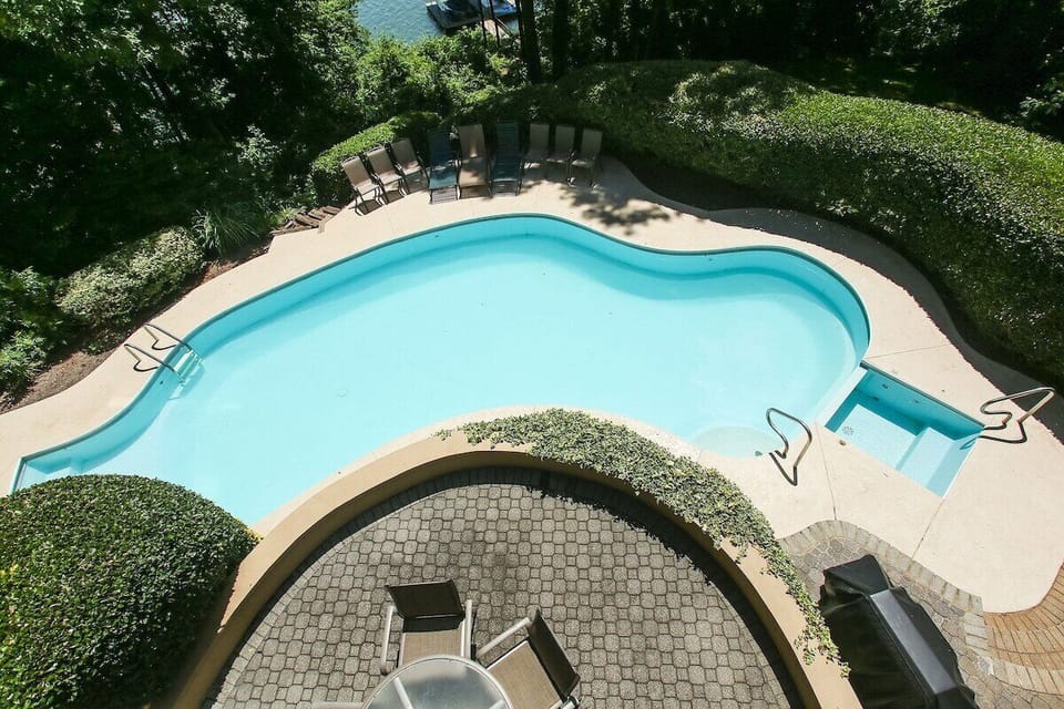 Overlooking the Pool