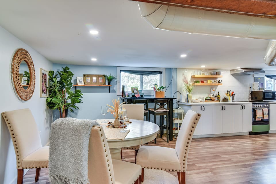 Dining Area | Dishware & Flatware