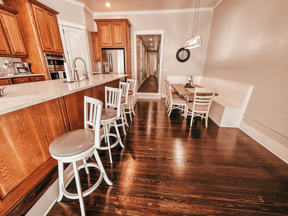 Open concept with kitchen and dining. 