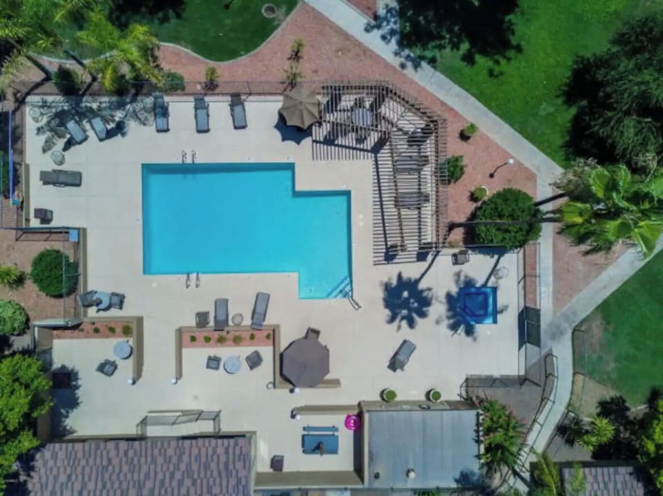 Birds Eye view of pool