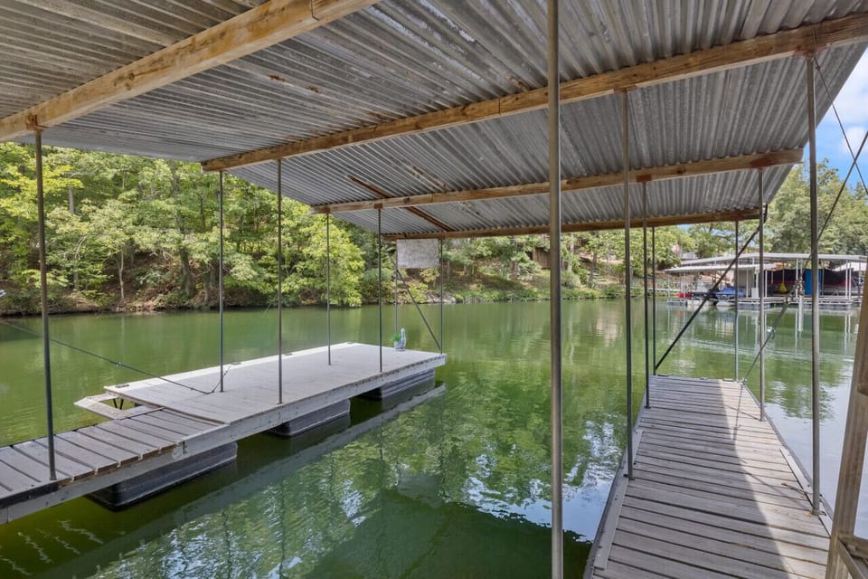 Dock