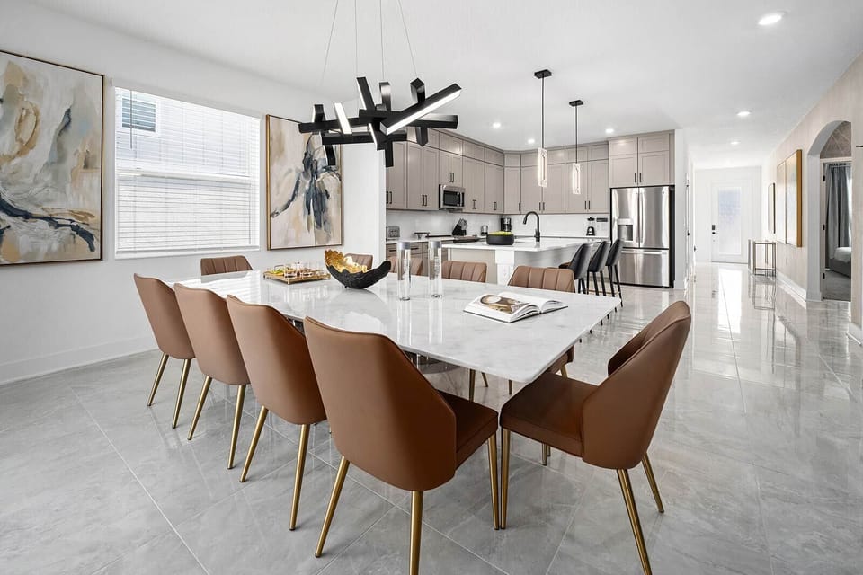 Dining Room *Highlight*
