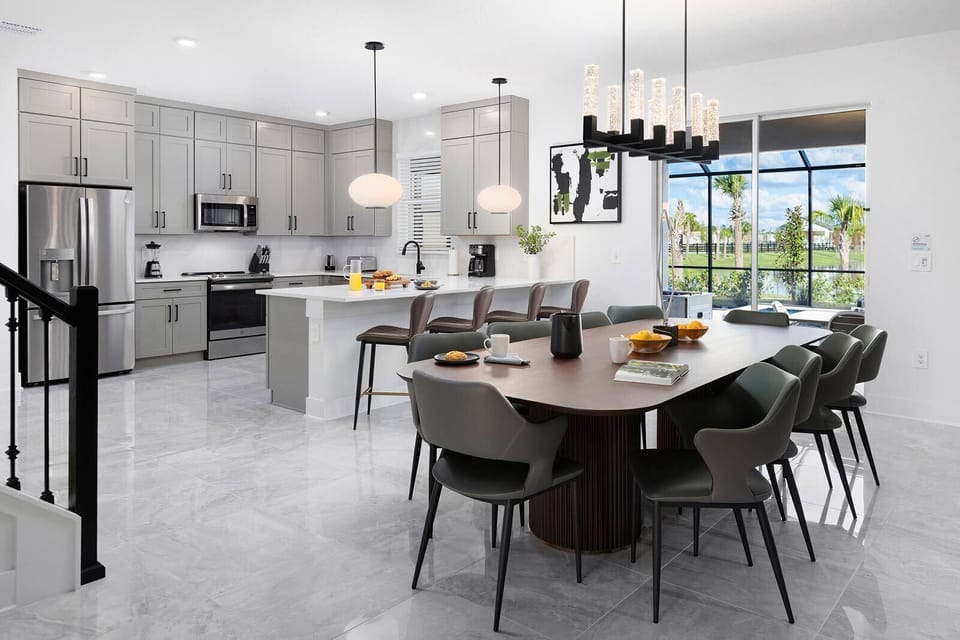 Dining Room *Highlight*