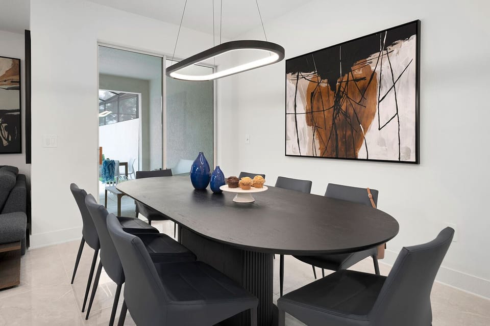 Dining Room *Highlight*