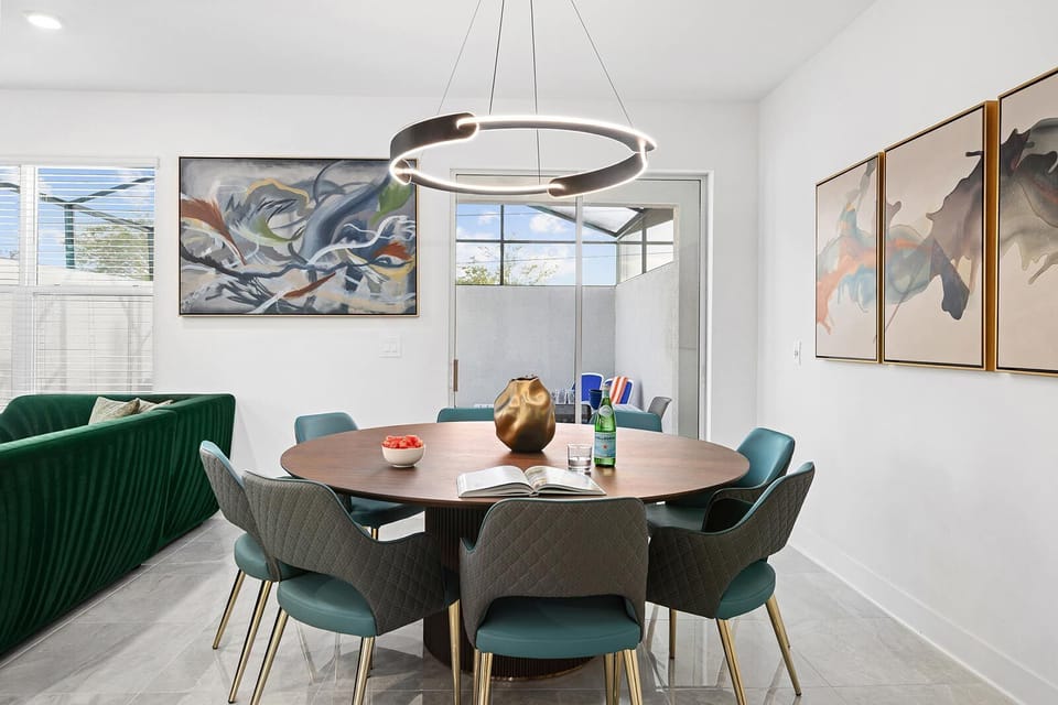 Dining Room *Highlight*
