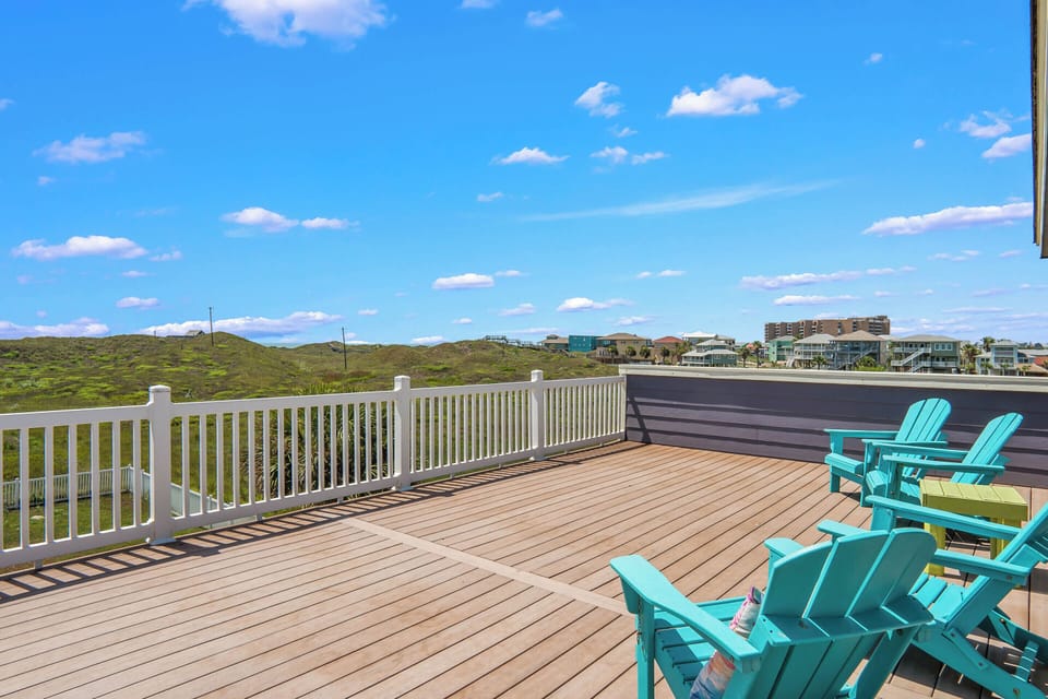 Rooftop Deck