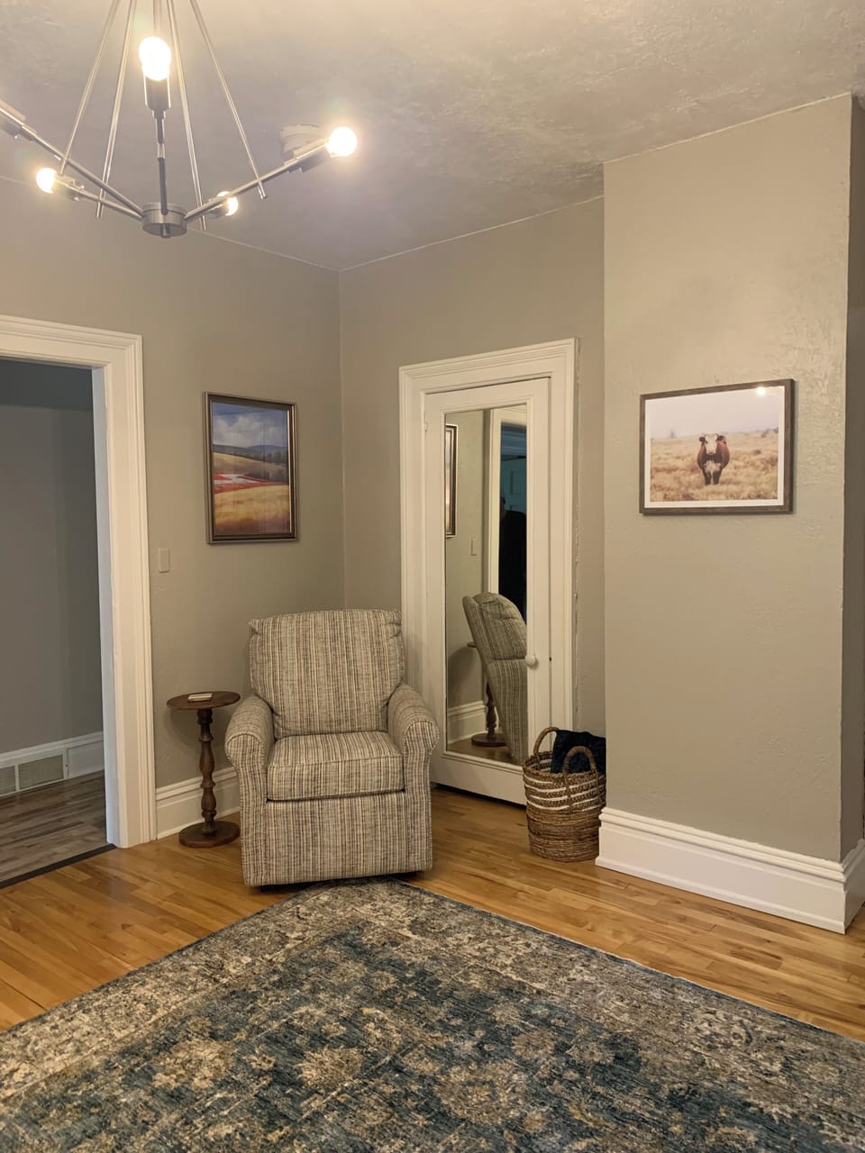Warden Livingroom  