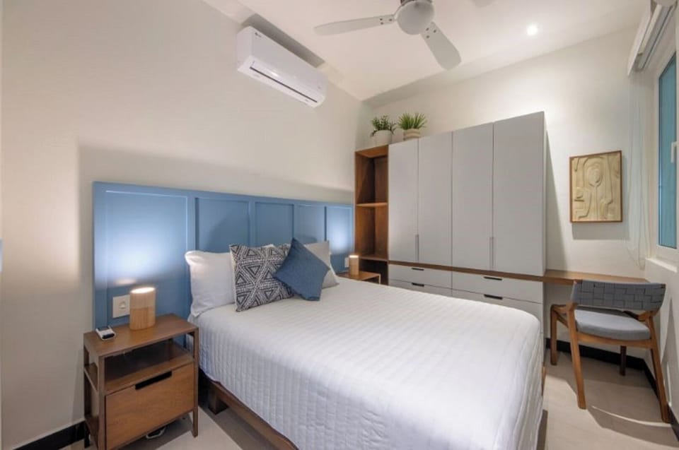 Guest bedroom
