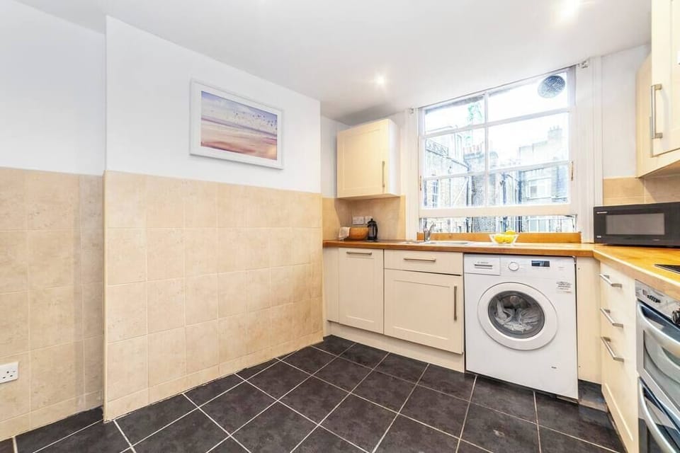 Kitchen has all amenities.