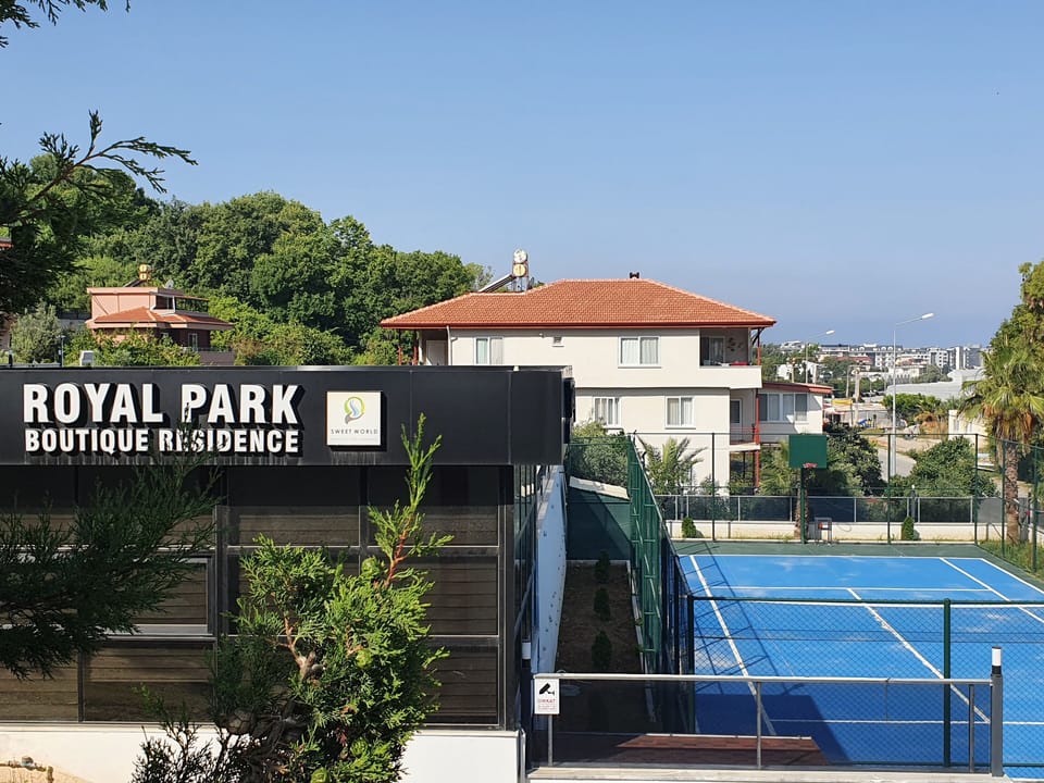 Sport court
