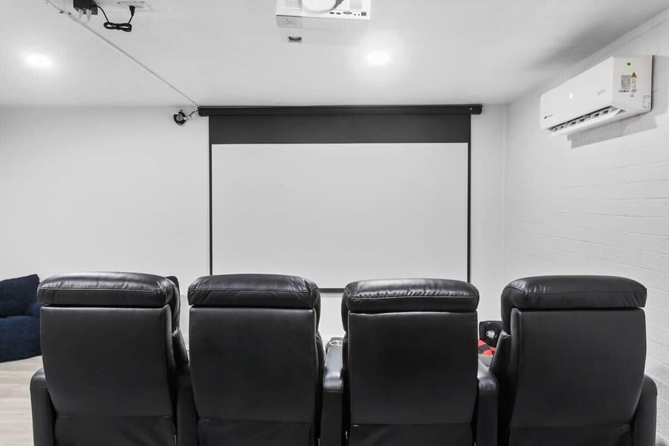 Movie Theatre with seating for 10