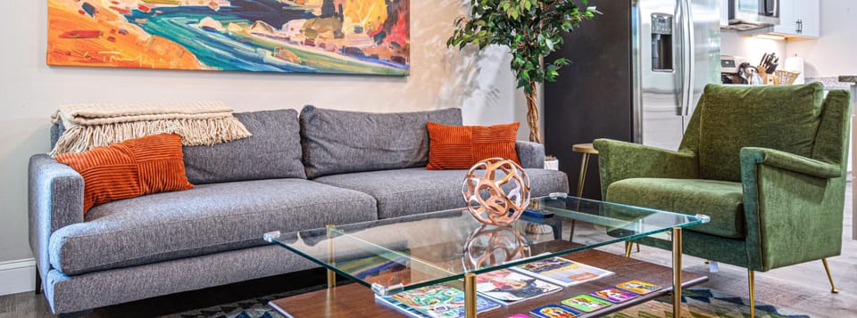 Spacious and inviting, our open-concept living, kitchen, and dining area beckons gatherings and memories to be made. There's always room for everyone! ✨ #GatherTogether #HomeAwayFromHome