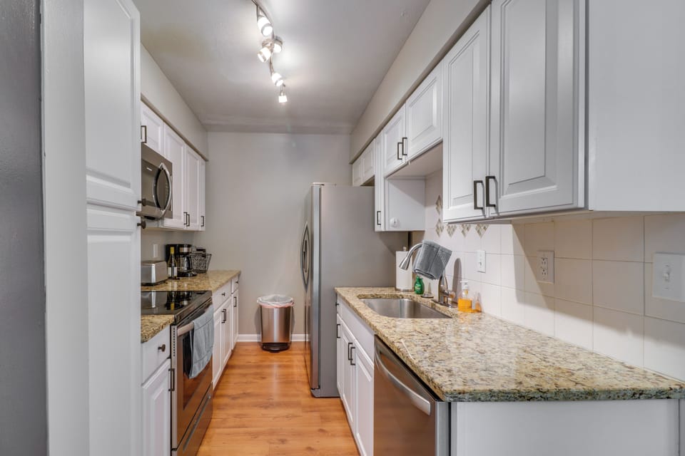 Kitchen | Coffee Maker | Spices | Blender | Toaster | Cooking Basics