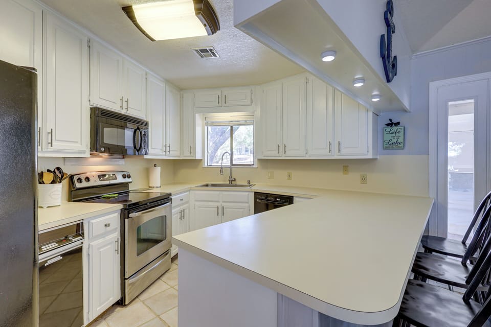 Kitchen | Coffee Maker | Dishwasher | Toaster