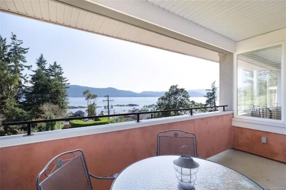 Covered terrace