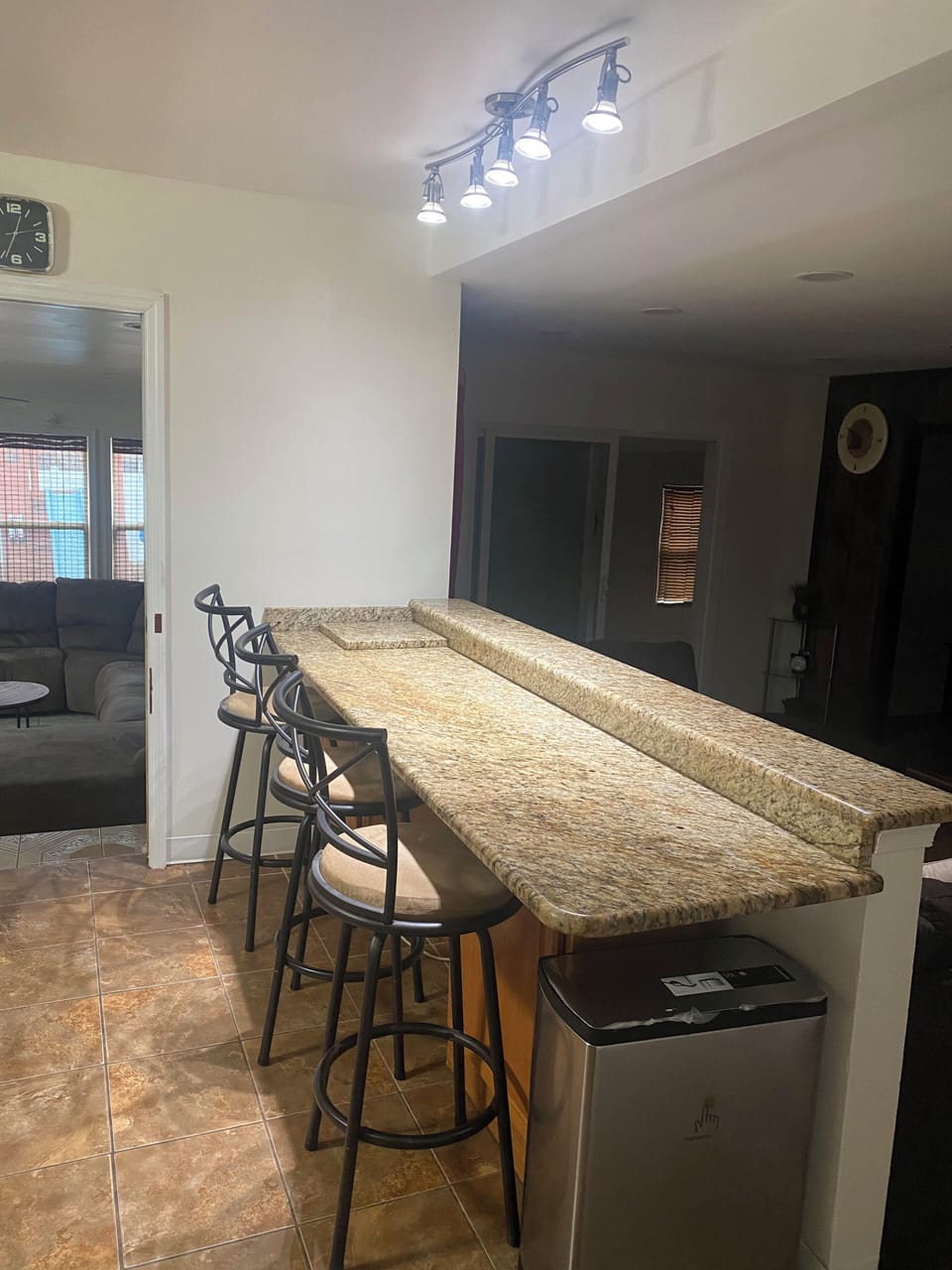 Eat in Kitchen 