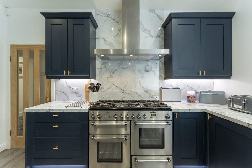 double electric oven with gas hob