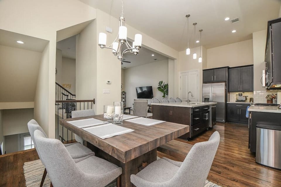 Large Dining Area