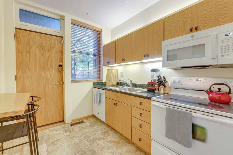 Kitchen | Blender | Coffee Maker | Toaster Oven | Cooking Basics | Spices