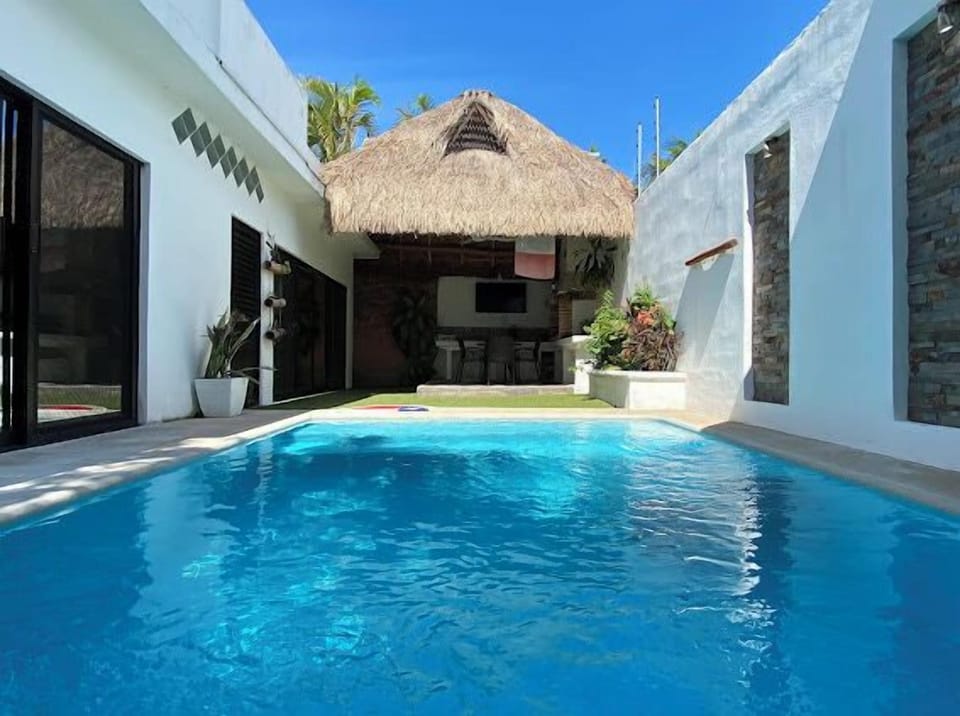 The pool stays cool and refreshening during the day. 