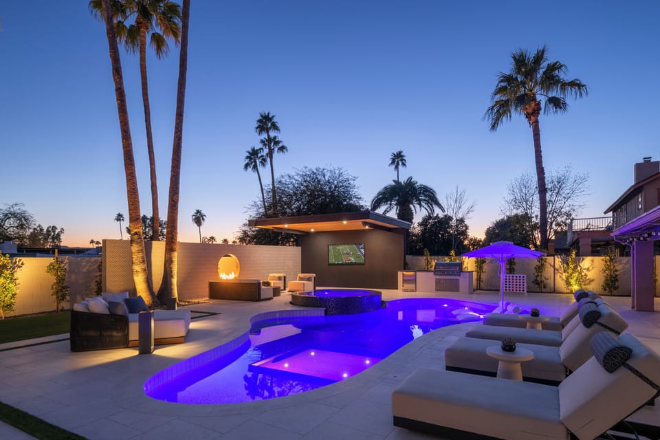 Nighttime ambiance
