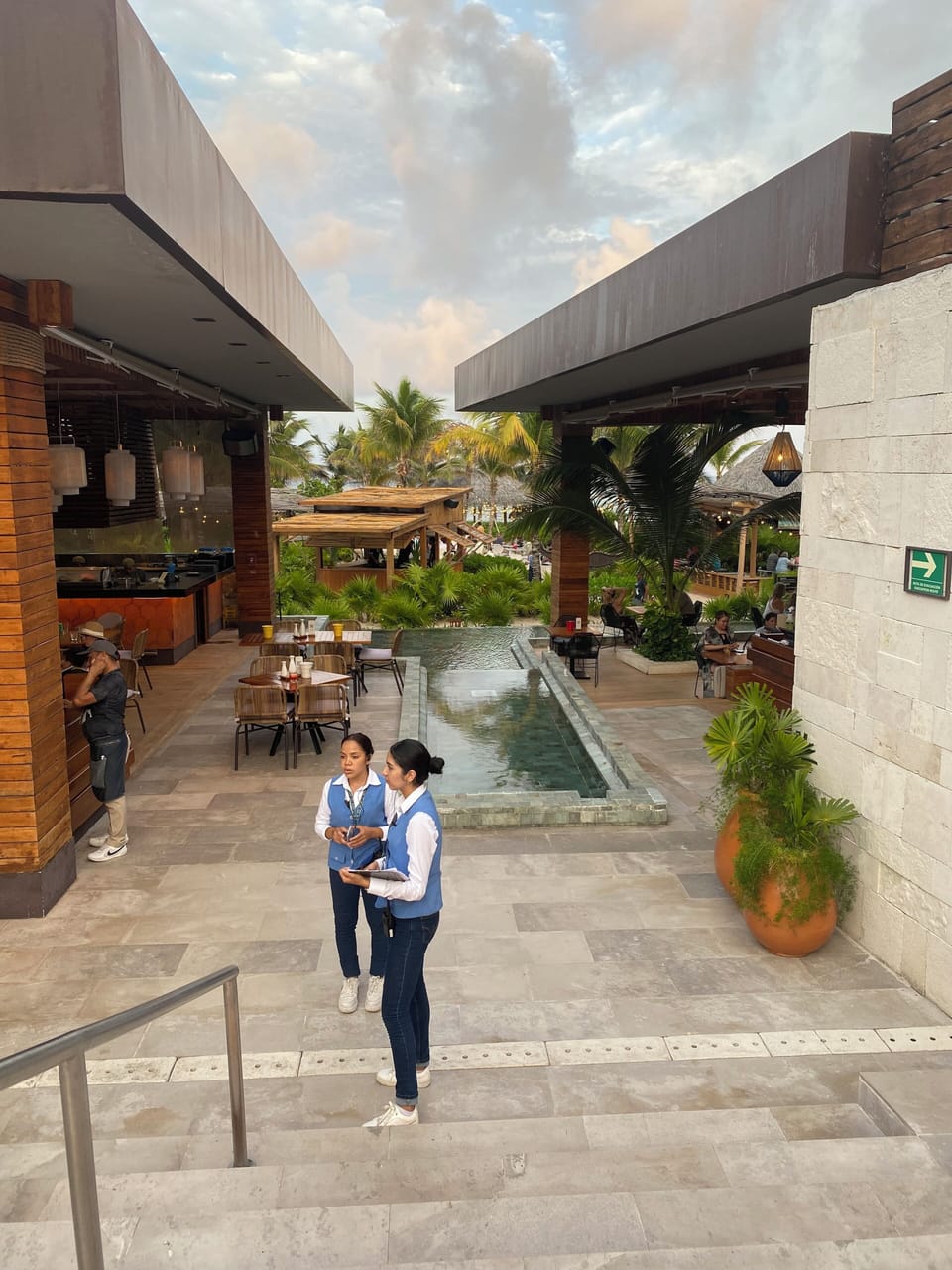 Outdoor dining