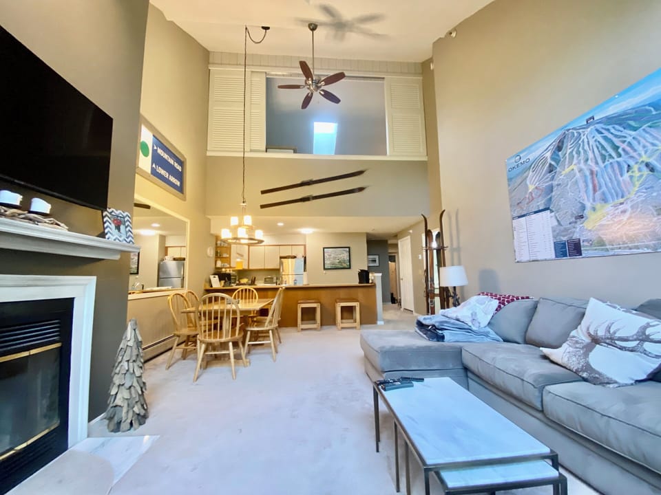 Family/Dinning Room
