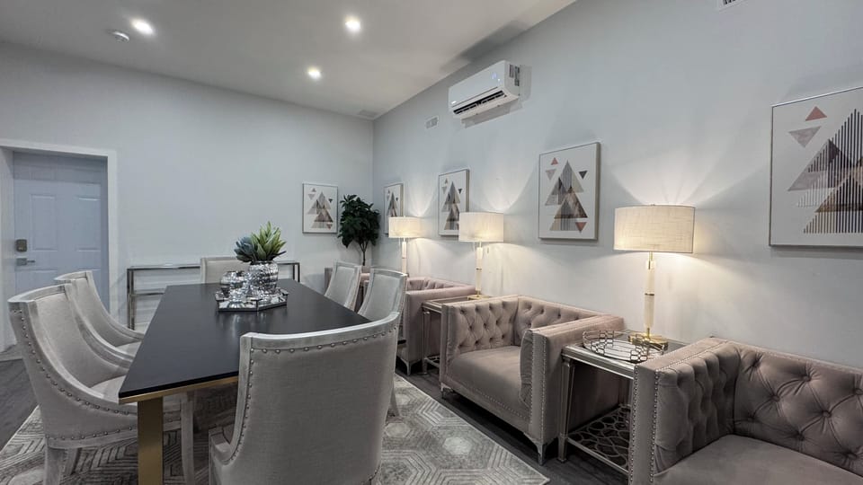 Formal Grand Living Room 