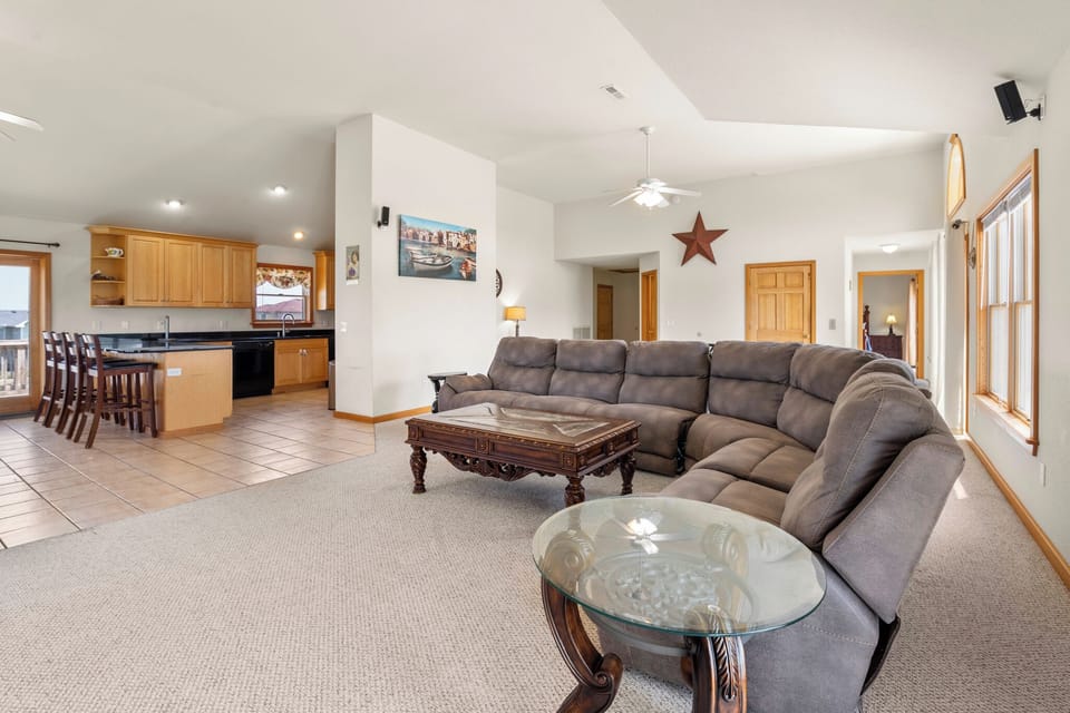 SH162: Bohemian Breeze | Top Level Living Area
