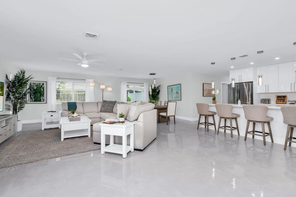 This haven is a breath of fresh air, sparkling clean with a welcoming open floorplan. As you step inside, you'll be immediately enchanted by the tasteful décor and attention to detail.