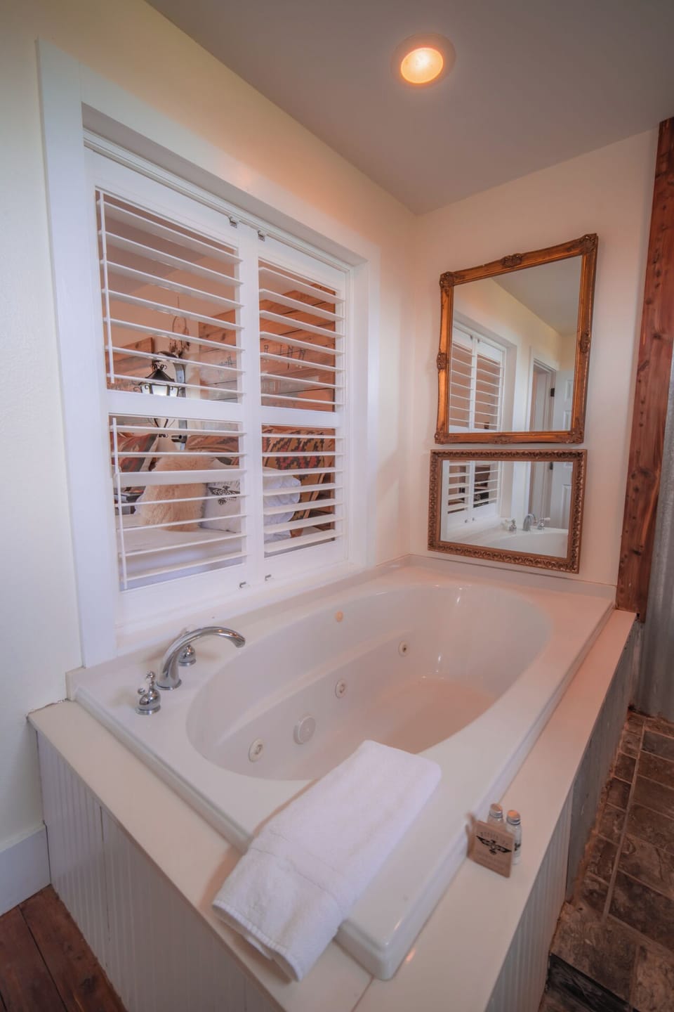 Wander20Inn20Web_89