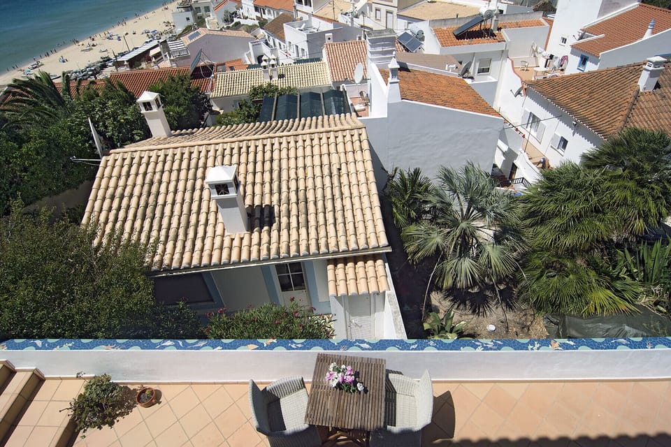 Terrace of Casa Sereia Praia with a view of the beach