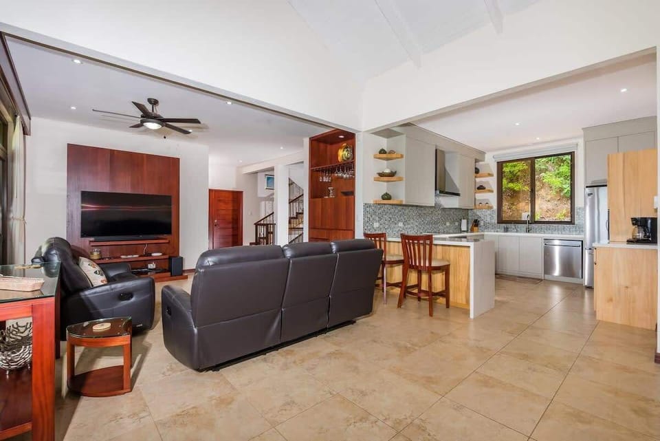 Living area view to the kitchen