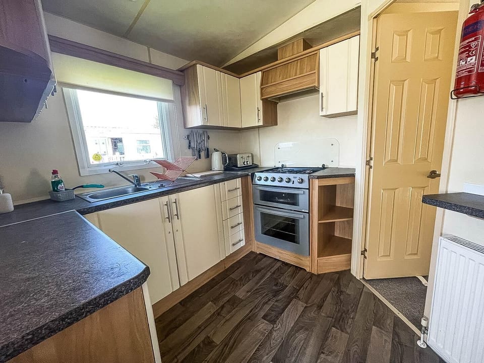 Experience the perfect UK family holidays at Valley Farm Holiday Park Clacton on Sea, where you can enjoy the stunning Essex beaches and relax in a cosy static caravan holiday with a comfortable kitchen area.