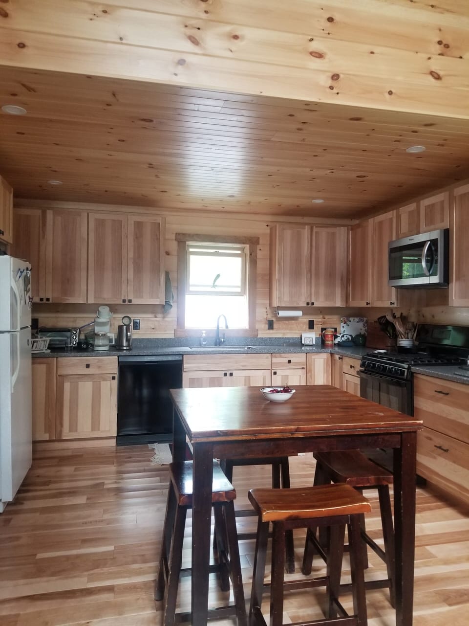 Fully Applianced Kitchen Open to the Great Room
