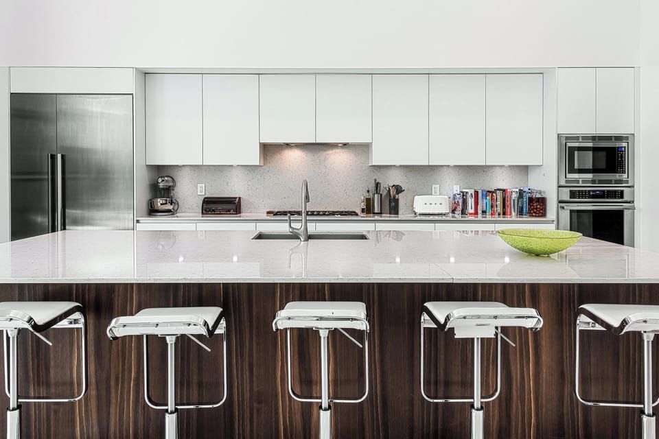 Kitchen Breakfast Bar