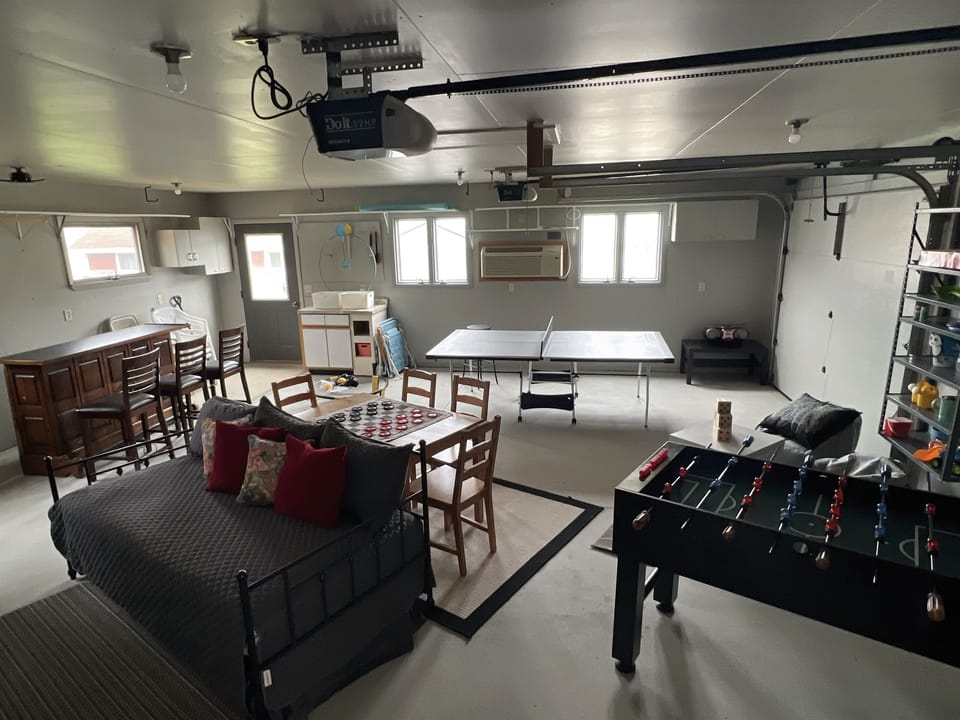 Game Room with Day Bed and Trundle Bed