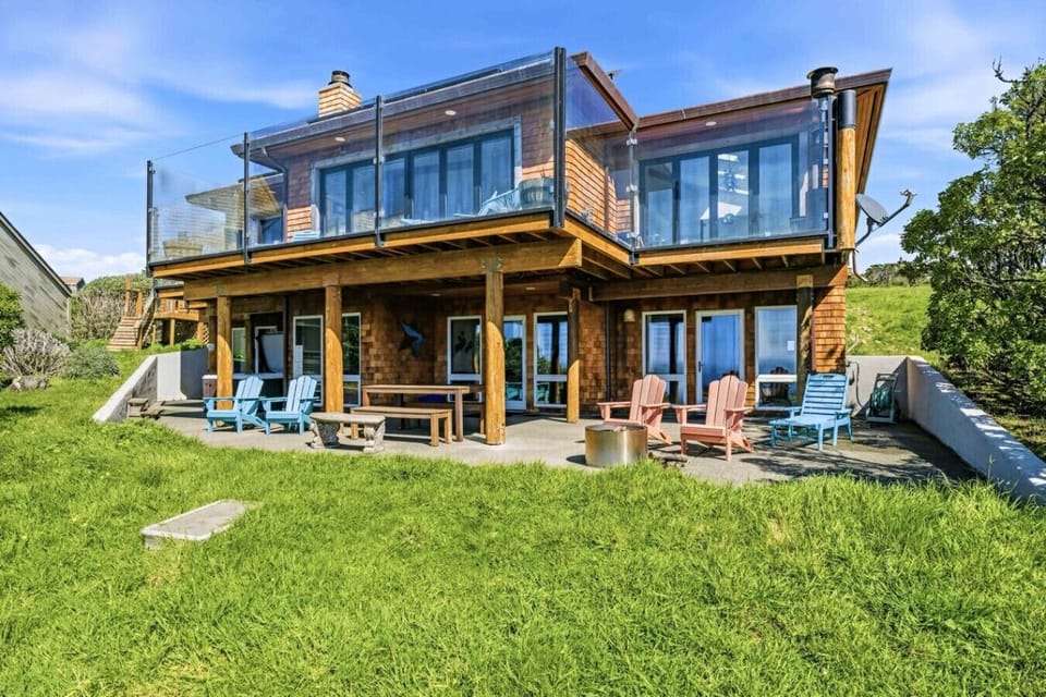 https://my.matterport.com/show/?m=7pbozeyGUhk