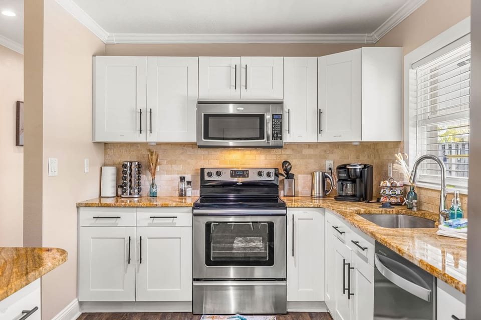 Fully-equipped Kitchen!