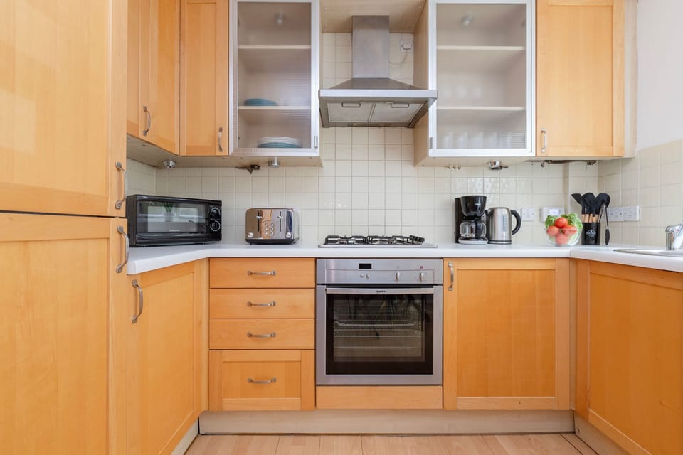 The kitchen is fully equipped to prepare a simple meal