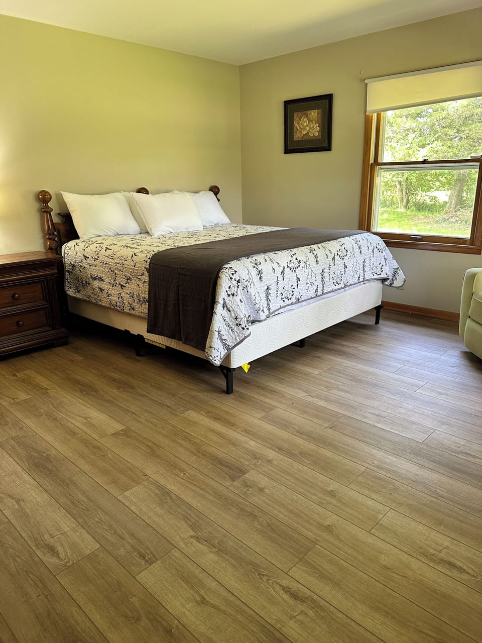 master with king bed